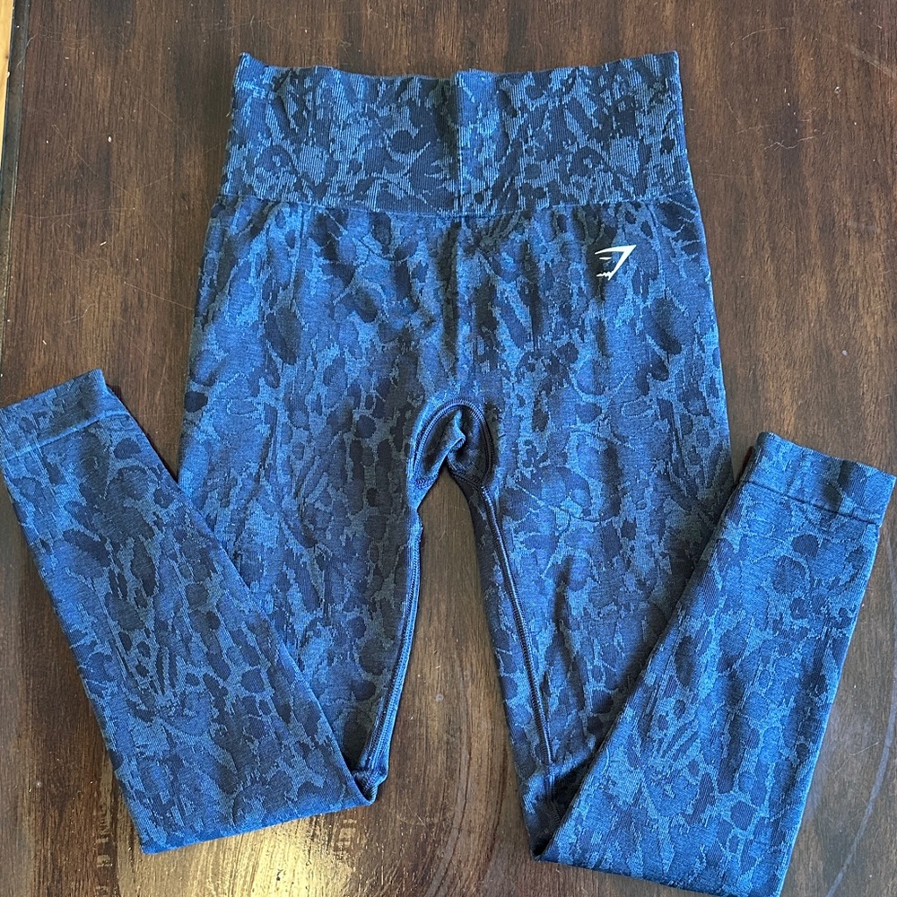 Gymshark Women’s Black & Grey Animal Print High-Waist Leggins